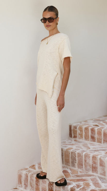 Cascadia Off Shoulder T-Shirt - Cream