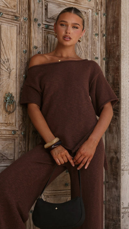 Cascadia Off Shoulder T-Shirt - Chocolate