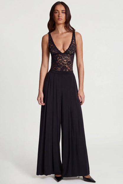 Soft Jersey Mid-Rise Wide-Leg Trousers in Black
