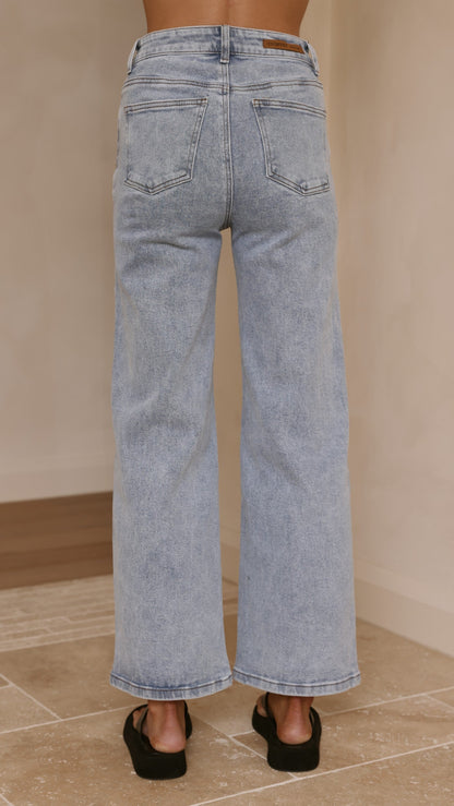 Vinnie Straight Leg Jeans - Light Blue