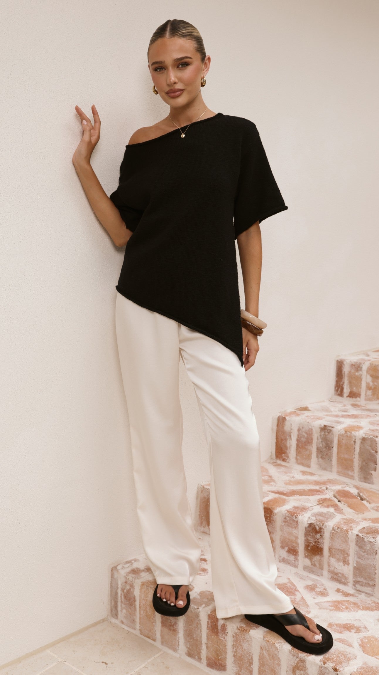 Cascadia Off Shoulder T-Shirt - Black