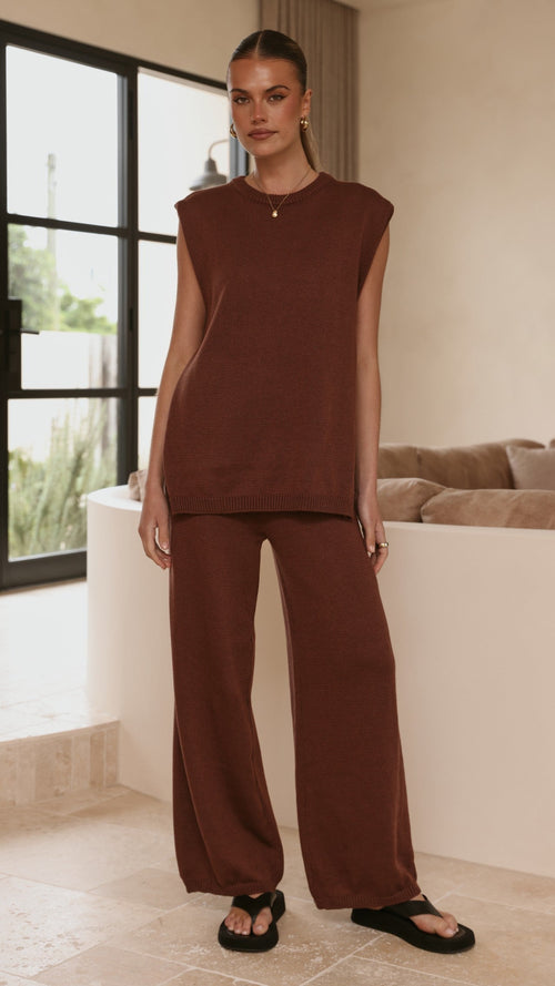 Florentine Knit Vest and Pants Set - Chocolate