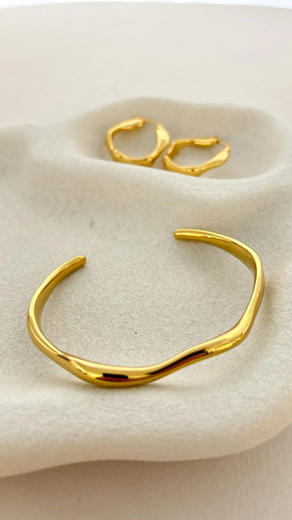 May Skinny Metal Bangle - Gold