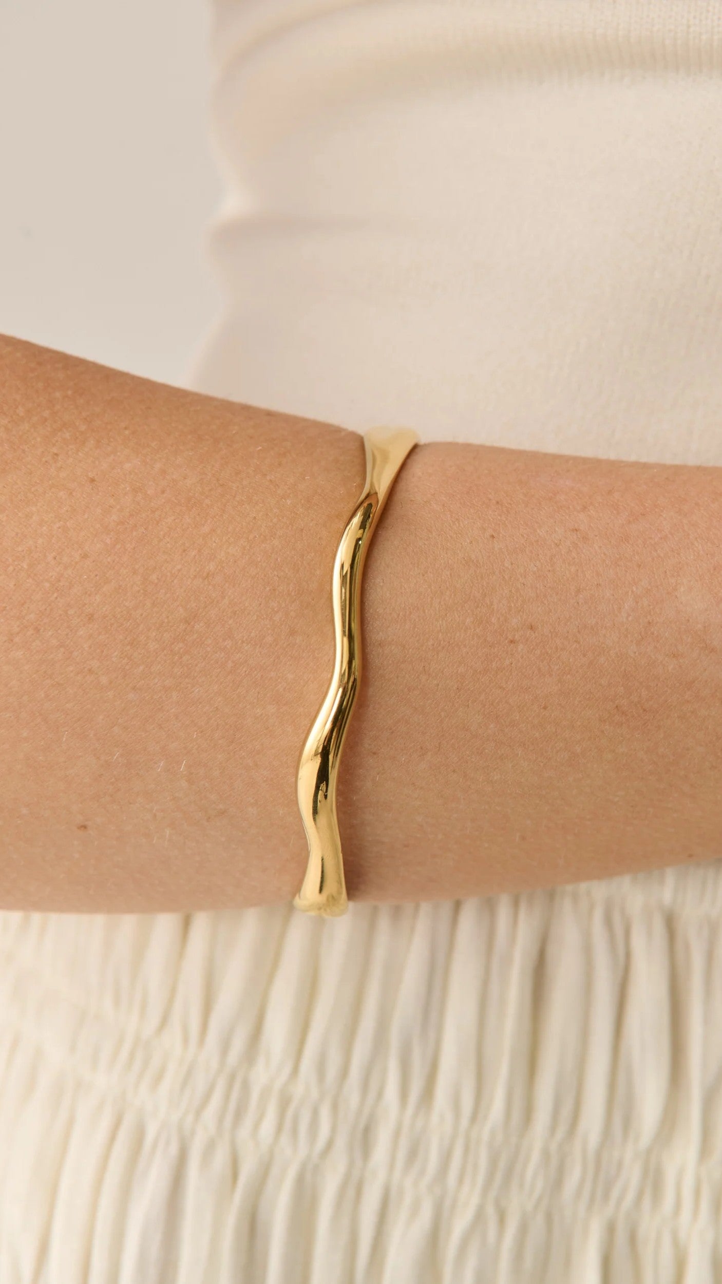 May Skinny Metal Bangle - Gold