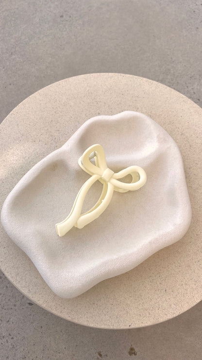 Matte Bow Claw Clip - Butter