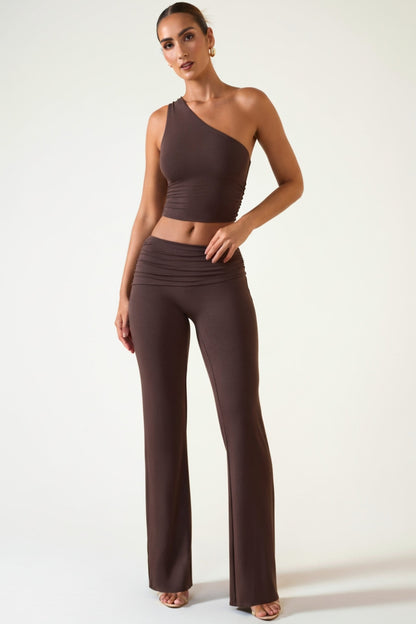 Mid-Rise Straight-Leg Trousers in Chocolate Brown